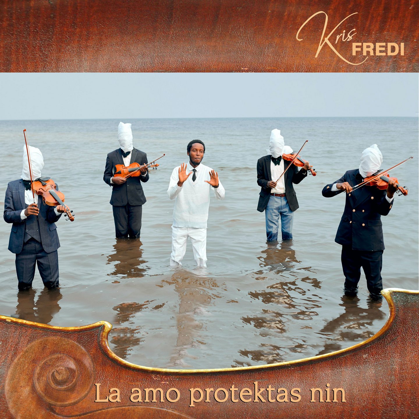 La amo protektas nin - kovrilo